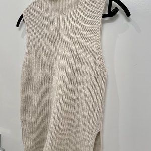 Aritzia Babaton Canberra Sleeveless 